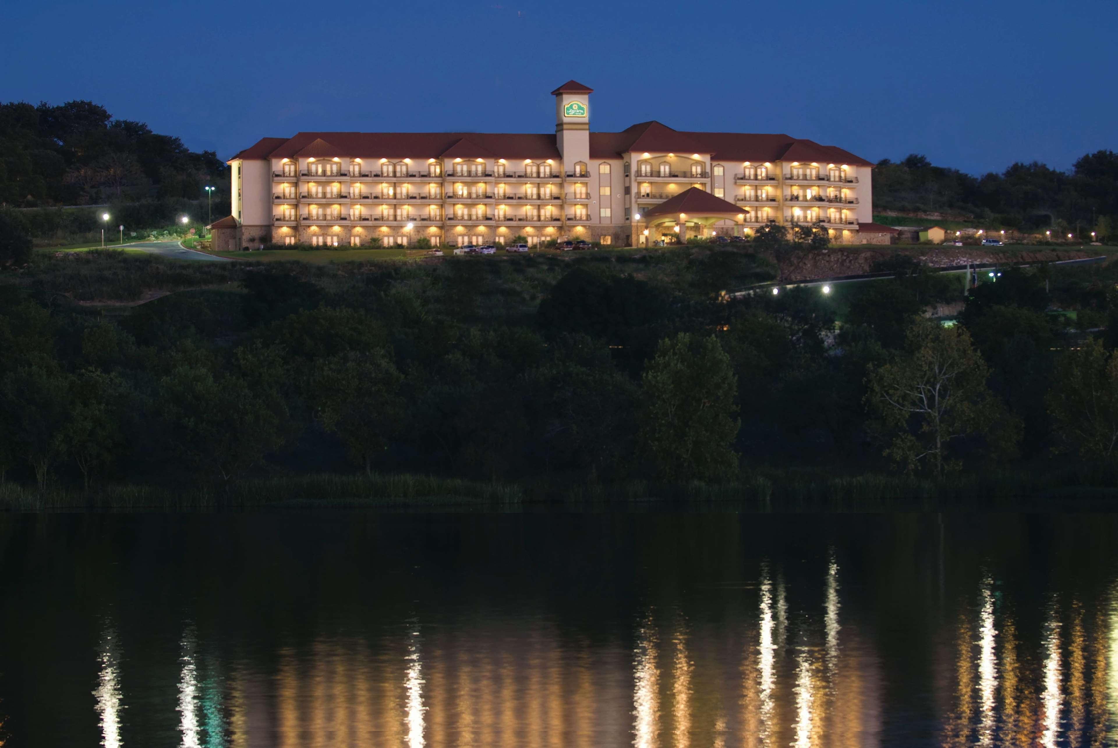 La Quinta By Wyndham Marble Falls Εξωτερικό φωτογραφία